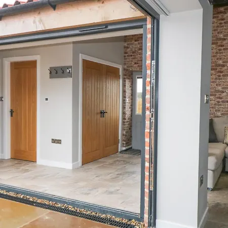 Owl View * Scarborough