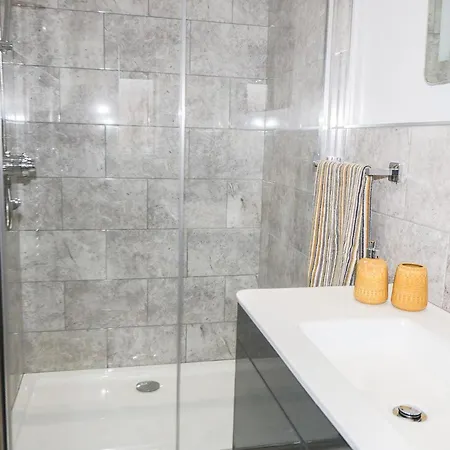 Owl View * 斯卡伯勒