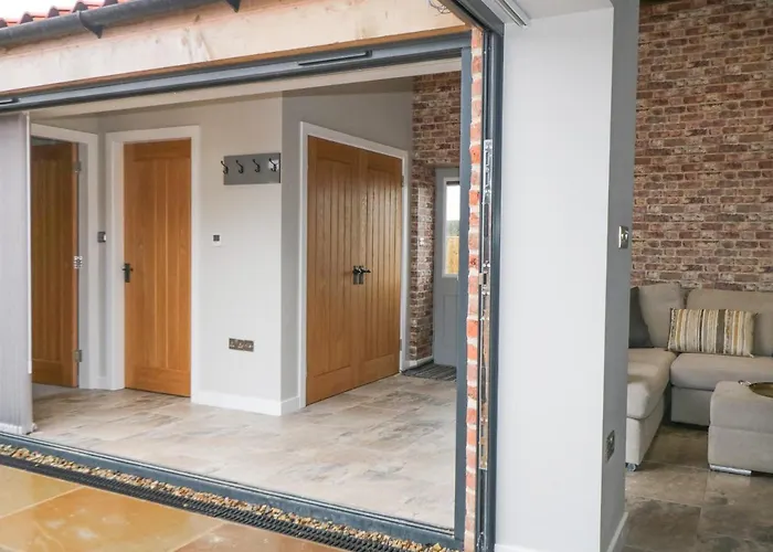 Owl View * Scarborough